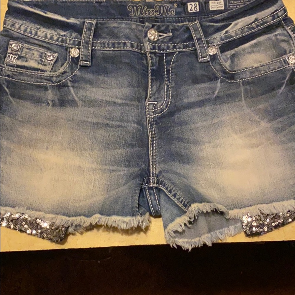 Miss me shorts sequin